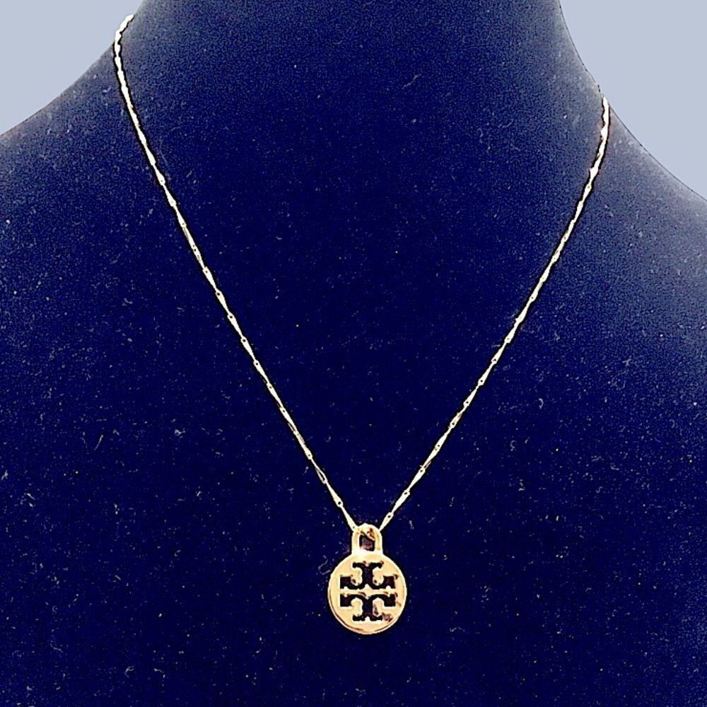 TORY BURCH 18K GOLD CHARM LOGO NECKLACE - Picture 5 of 5